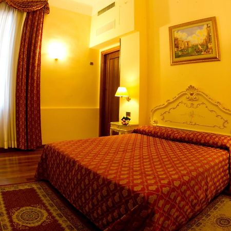 Locanda Poste Vecie Venezia Esterno foto