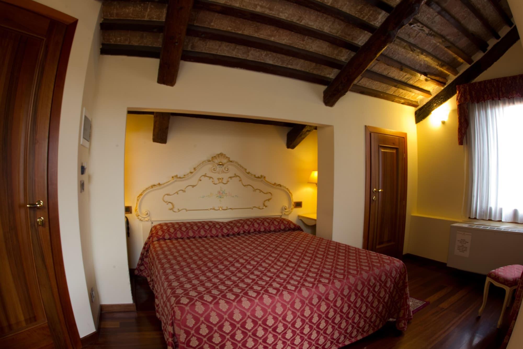 Locanda Poste Vecie Venezia Esterno foto
