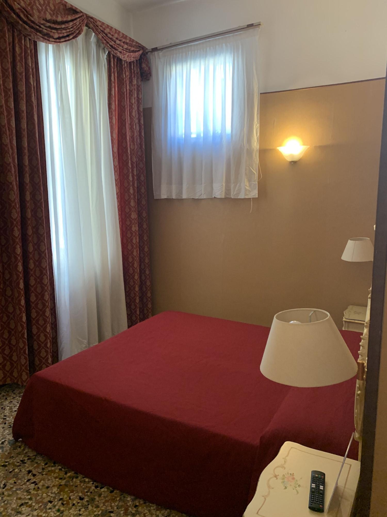 Locanda Poste Vecie Venezia Esterno foto