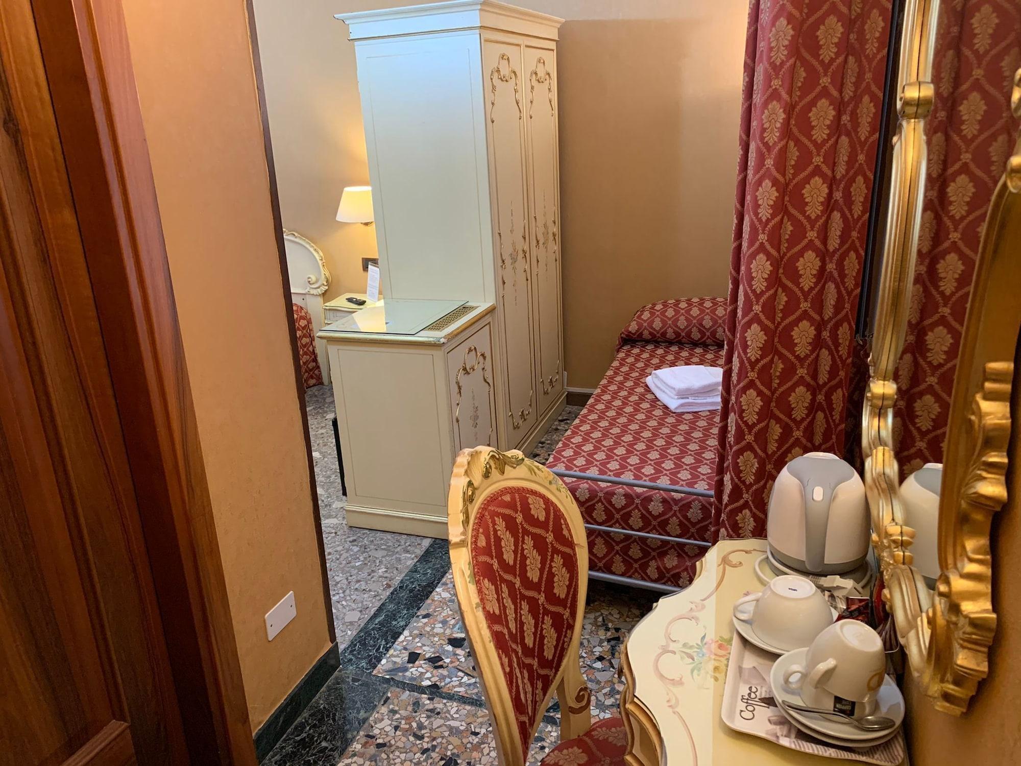 Locanda Poste Vecie Venezia Esterno foto
