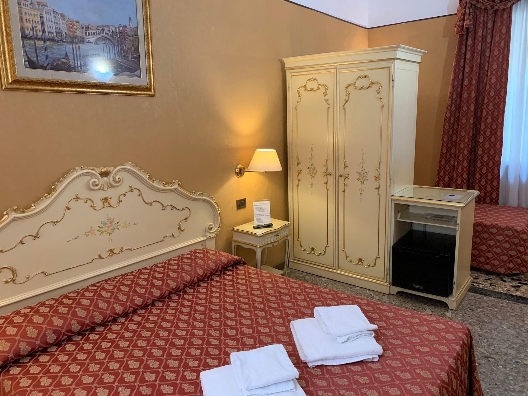 Locanda Poste Vecie Venezia Esterno foto