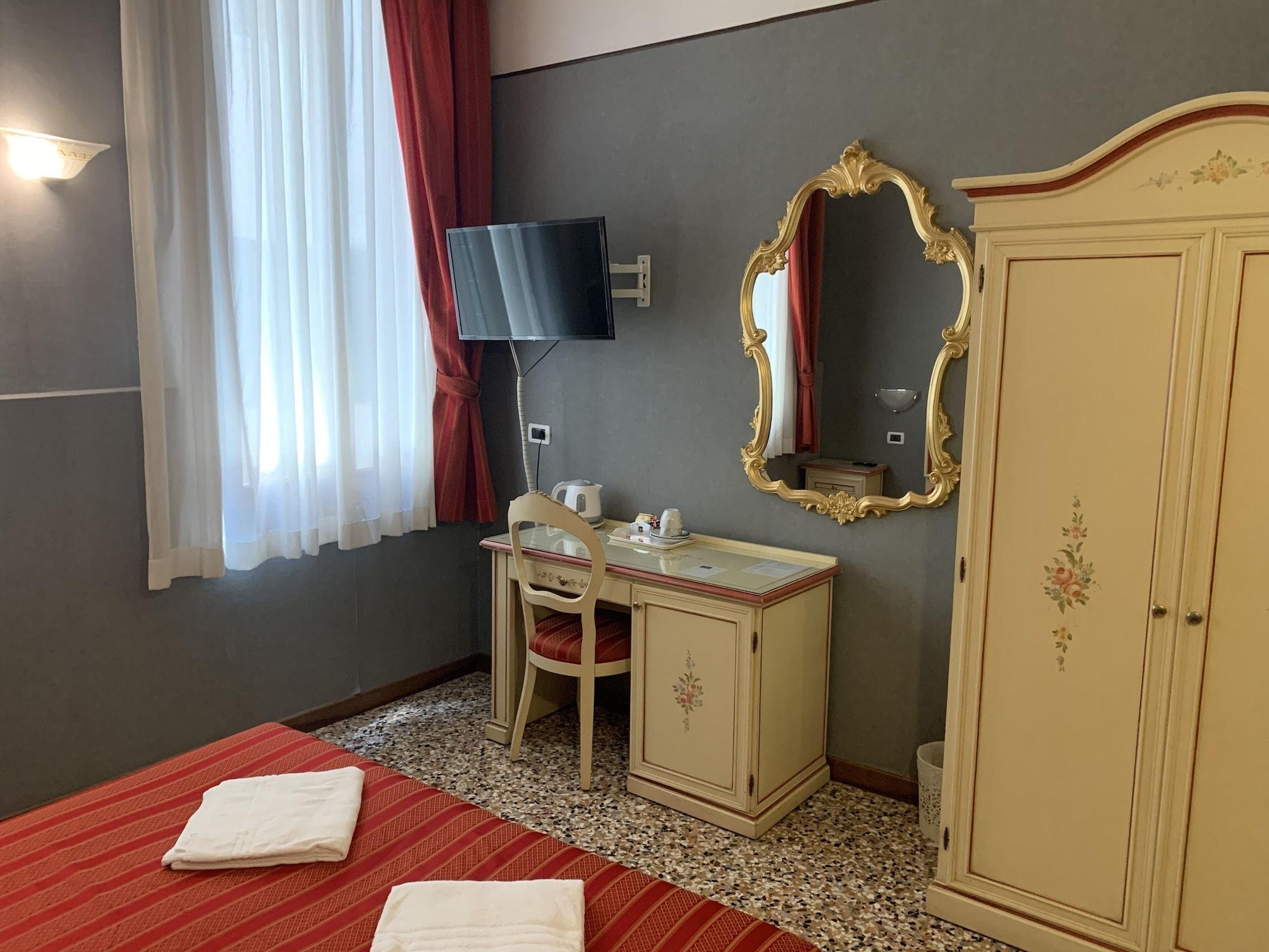 Locanda Poste Vecie Venezia Esterno foto