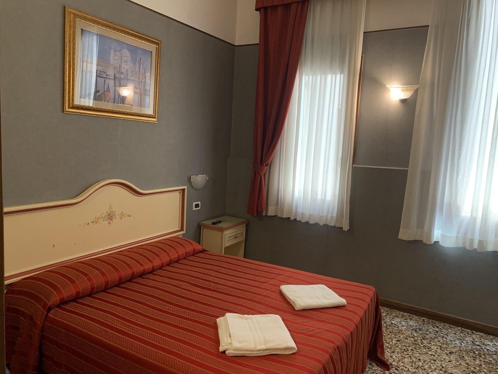 Locanda Poste Vecie Venezia Esterno foto
