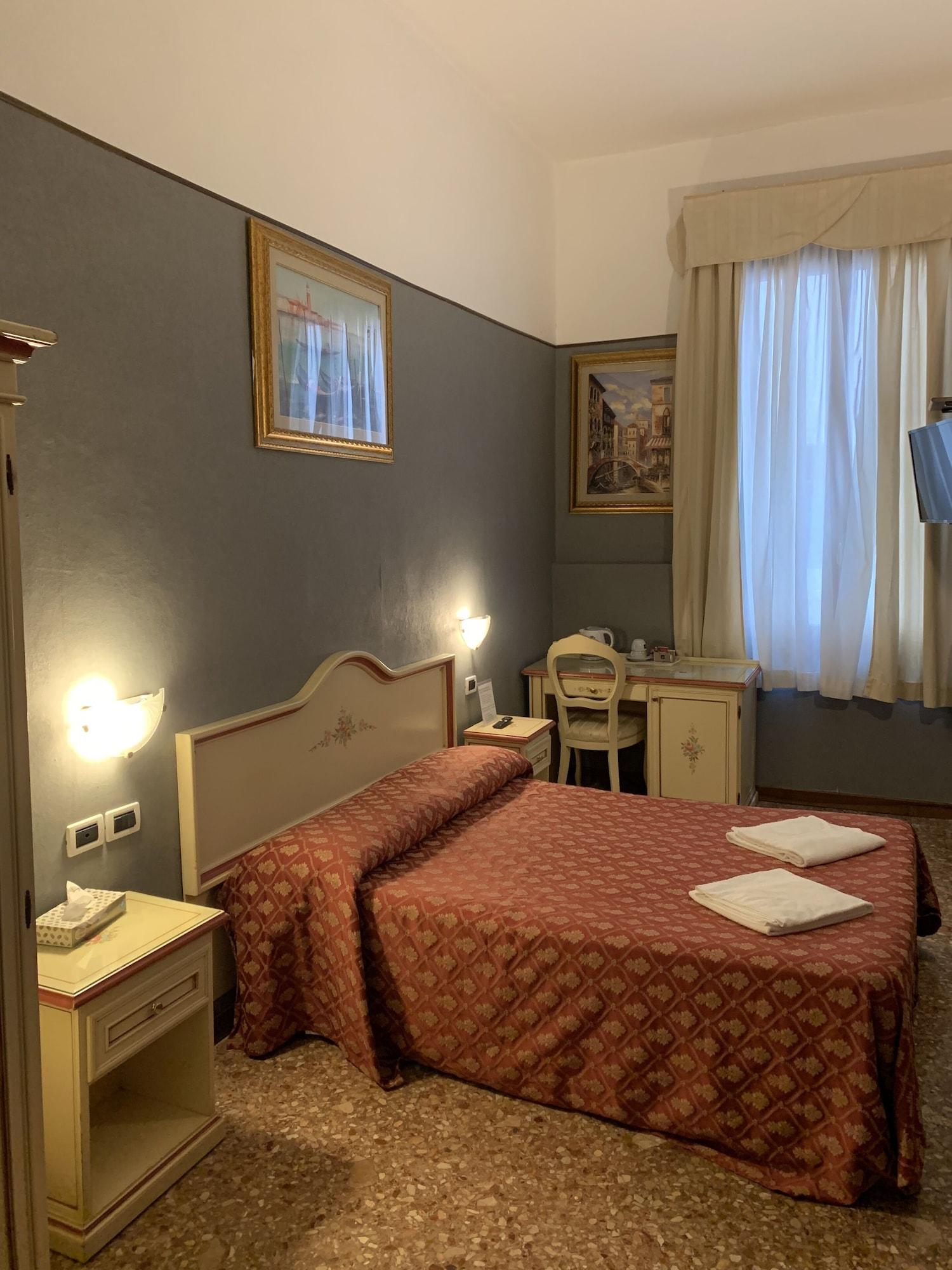 Locanda Poste Vecie Venezia Esterno foto