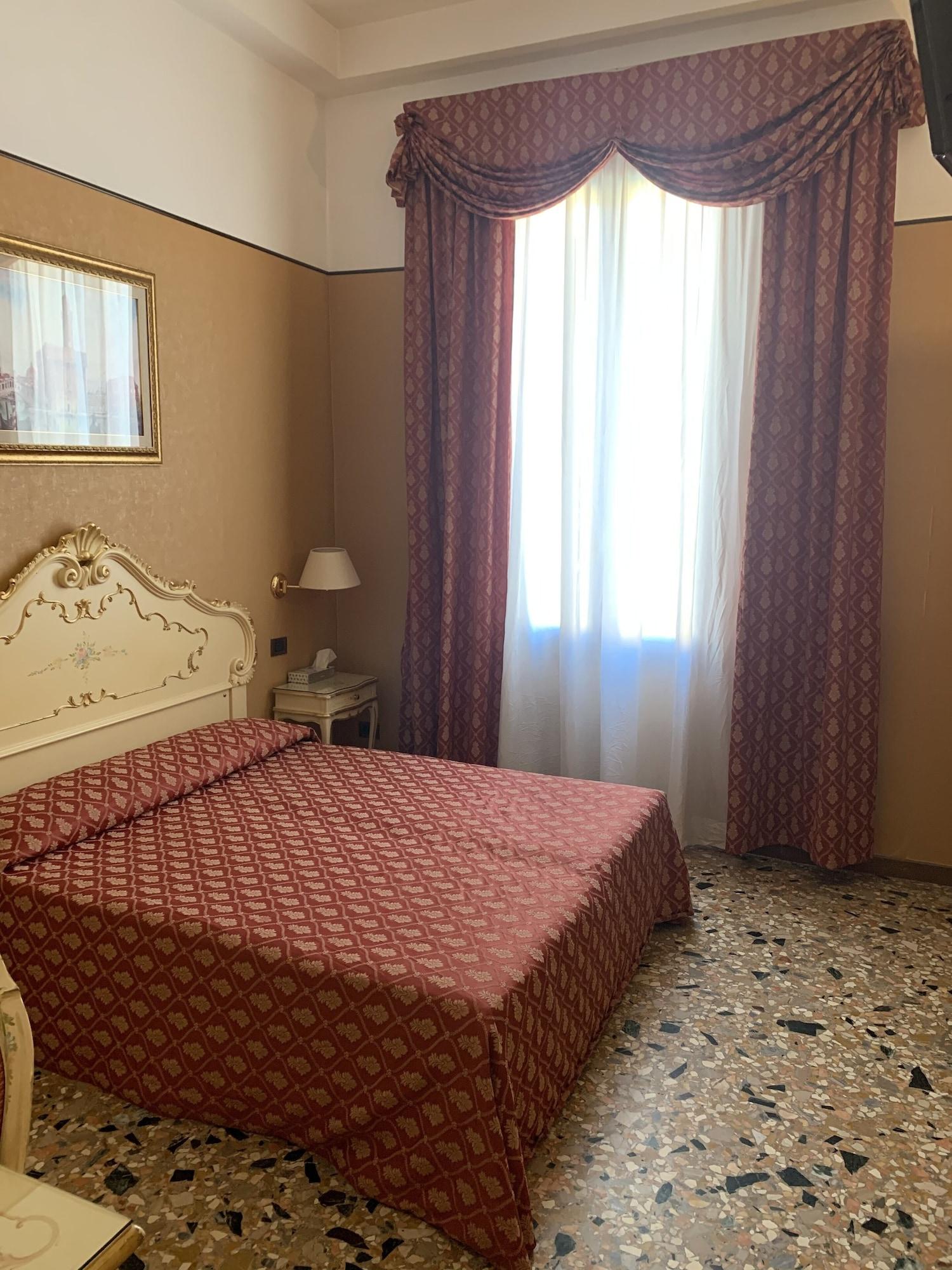 Locanda Poste Vecie Venezia Esterno foto