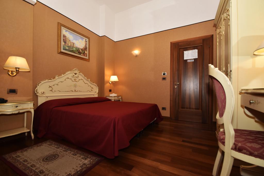 Locanda Poste Vecie Venezia Esterno foto