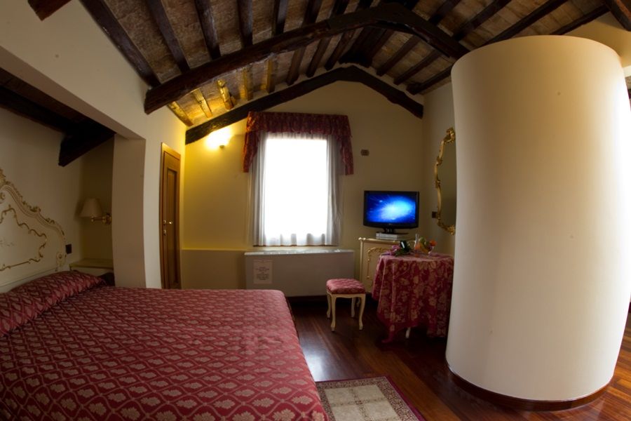 Locanda Poste Vecie Venezia Esterno foto